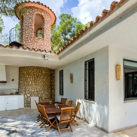Villa Tarracohomes, With Botanic Garden And Private Pool Facing The *