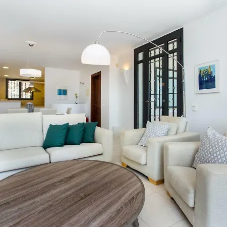 Tarracohomes, With Botanic Garden And Private Pool Facing The Villa *